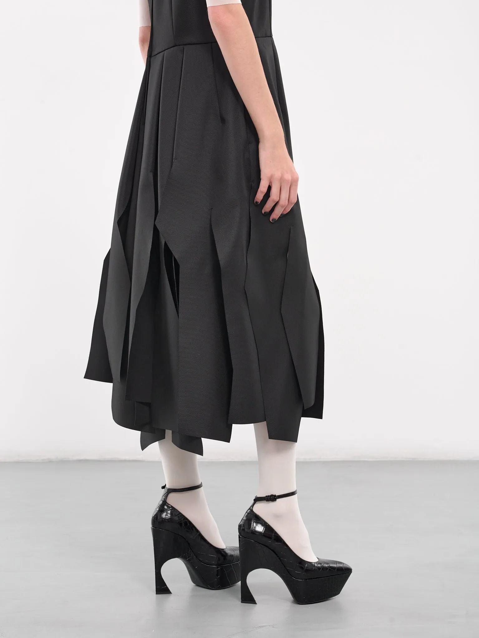 Cut-Up Midi Dress (GN-O003-051-BLACK)