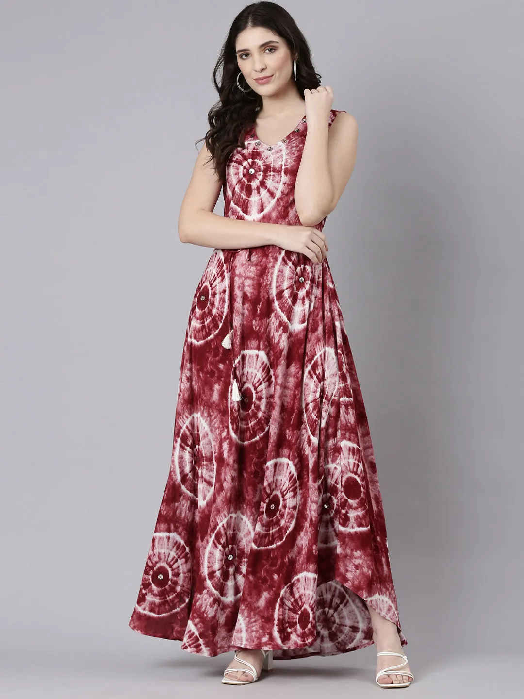 Neeru's Maroon Straight Casual Printed Maxi Dresses