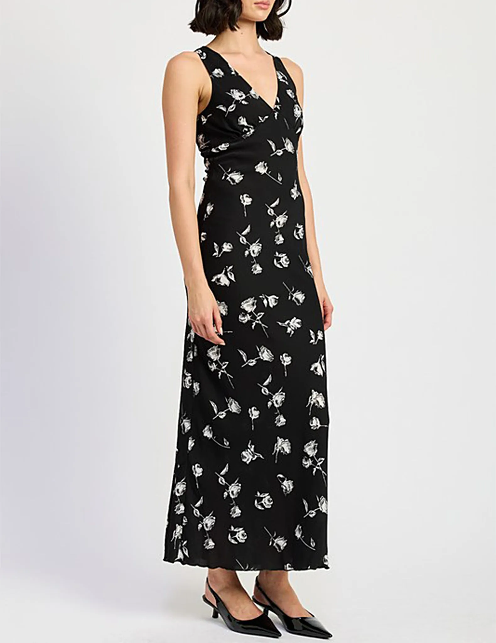 Nikki Black   White Floral Slip Dress